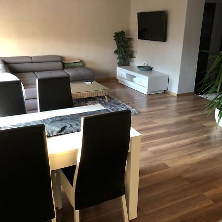 Apartament Moniuszki Kędzierzyn-Koźle Buitenkant foto